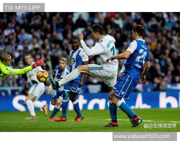 向同事分享足球明星的精彩瞬间与职业生涯成就分析