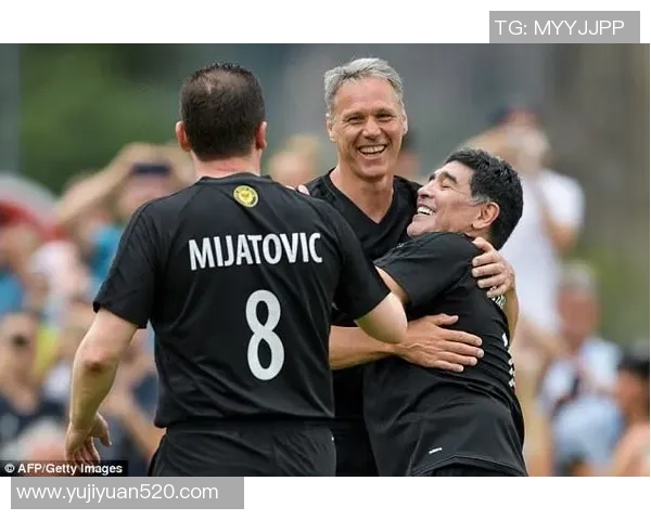 足球明星核弹头的传奇人生与场上风采揭秘