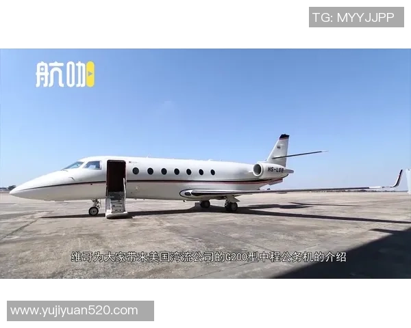 足球巨星驾驭跑车与私人飞机的奢华生活全景揭秘